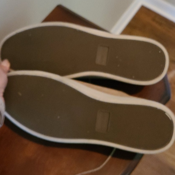 New! Ashton Grey Collection 12 - Picture 5 of 7